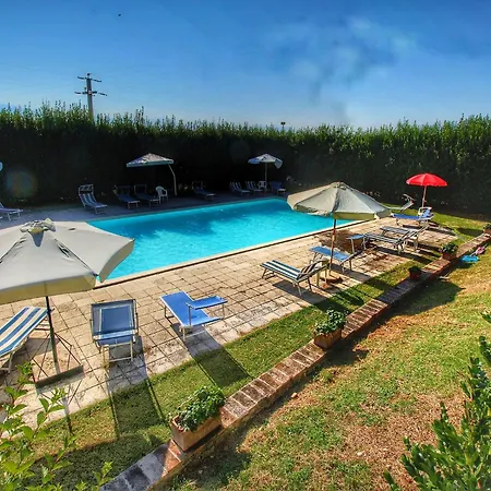 In Gualdo Near Trasimeno Сasa de vacaciones Gualdo Cattaneo